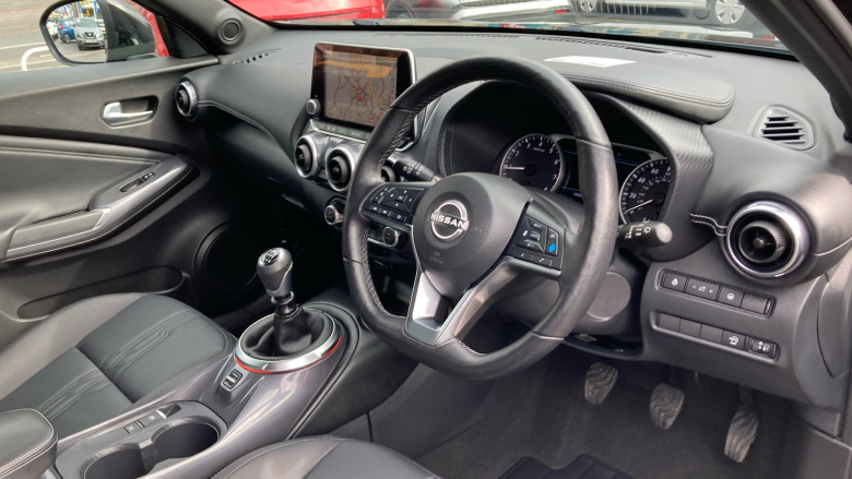 Nissan Juke 1.0 DiG-T 114 Tekna 5dr Petrol Hatchback